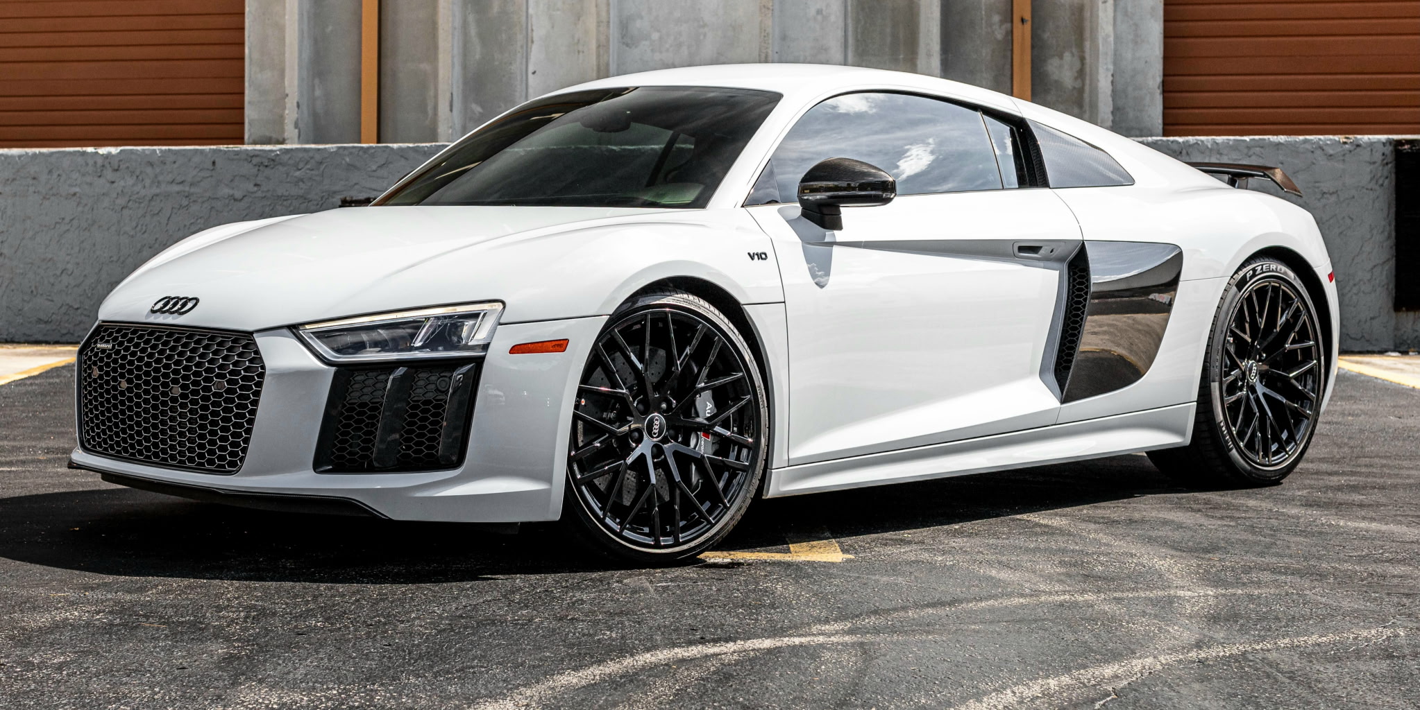 Audi R8 V10